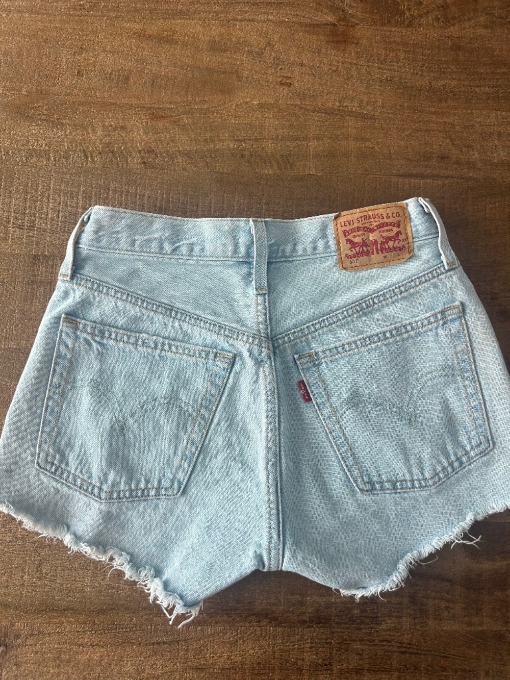 Levis 501 light wash 100% cotton cut off shorts